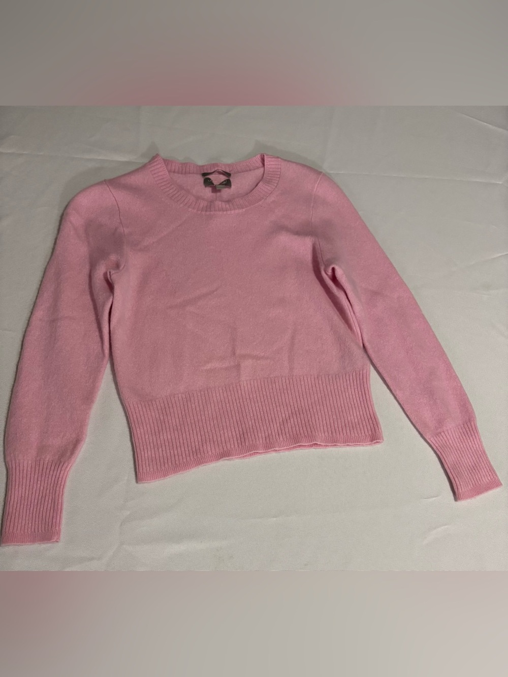 J Crew 100% Cashmere Sweater Women M Pink Crewneck Cropped Fit Quiet Luxury Cozy